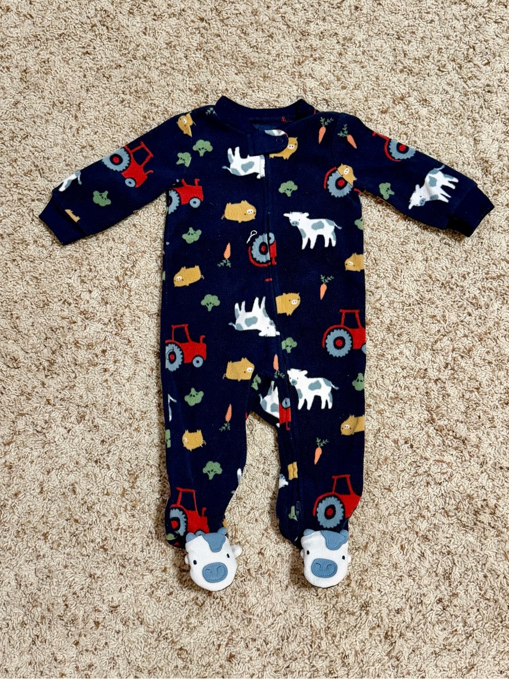 Carter’s Baby Farm Animal Fleece Two-Way Zip Footed Navy PJs. Size 6mos. NWOT!